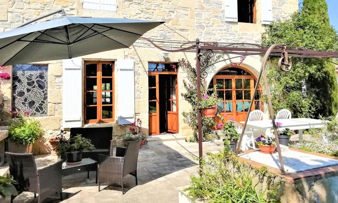 Marguerittes House | 4 bedroom gorgeous home in Marguerittes