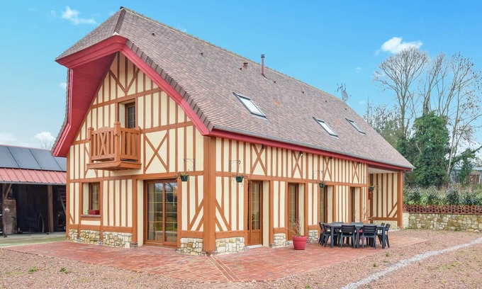 Saint-Julien-de-Mailloc House | 4 bedroom gorgeous home in Valorbiquet