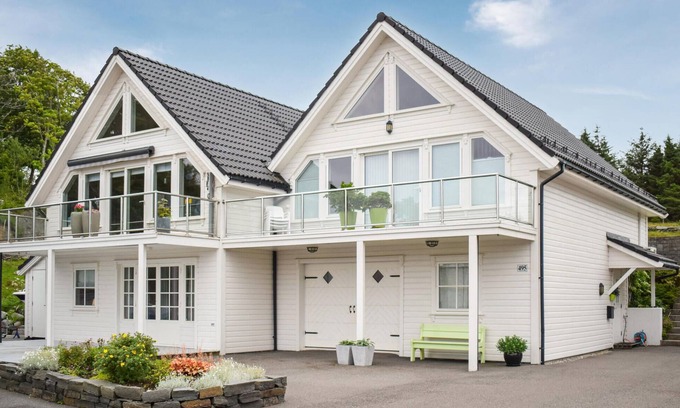 Herdla House | 4 bedroom gorgeous home in Herdla