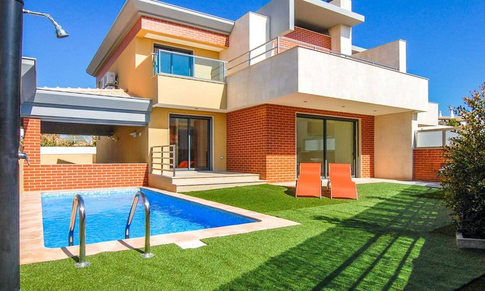 Mosqueira Villa | ★4 Bedroom, Holiday villa with Private Pool, Beach nearby in Albufeira