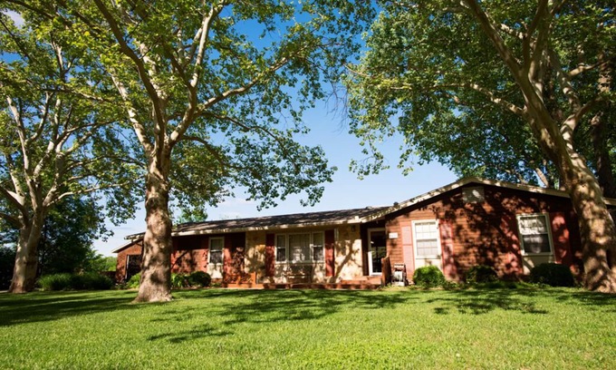 Emporia House | 4 Bedroom Home Central Location