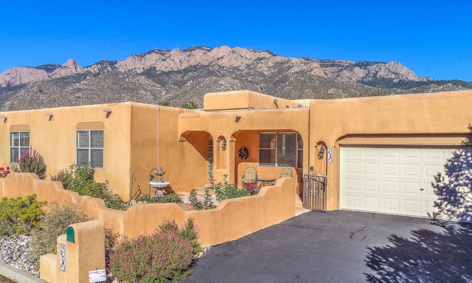 Sandia Heights South House | 4 bedroom/Hot Tub/Foothills Property