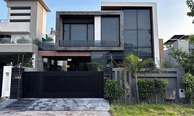 Lahore House | 4-bedroom house in delightful Lahore