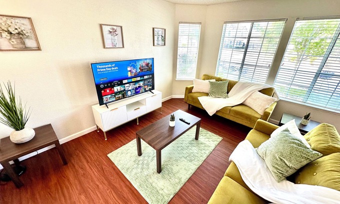 Ardenwood House | 4-bedroom house in fantastic Fremont