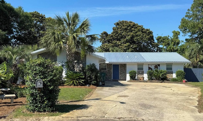 Mary Esther House | 4-bedroom house with boat trailer parking boat ramp access that is pet friendly