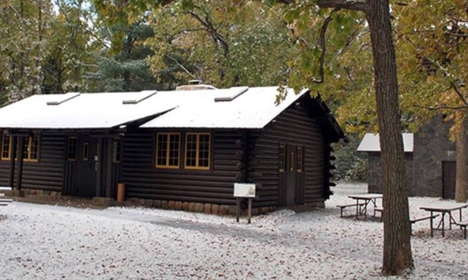 Cushing House | 4 bedroom lakehome with bonus room that sleeps and additional 4.