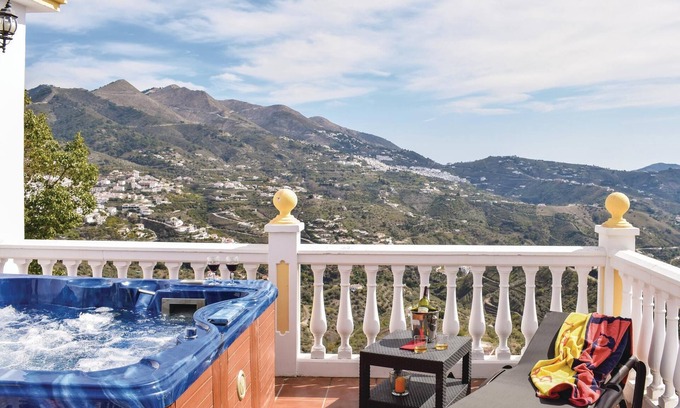 Canillas de Albaida House | 4 bedroom nice home in árchez