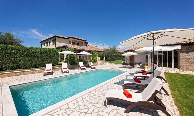 Kastel House | 4 bedroom nice home in Buje