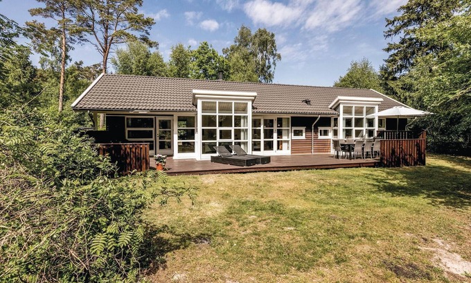 Hasle House | 4 bedroom nice home in Hasle