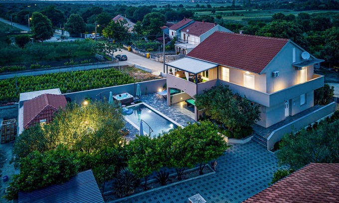Polaca House | 4 bedroom nice home in Polaca