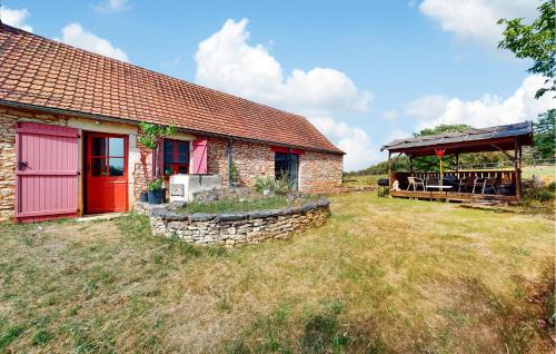 Carlucet House | 4 Bedroom Pet Friendly Home In Carlucet