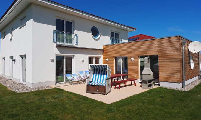Hohen Wieschendorf House | 4 bedroom private vacation home in hohen wieschendorf