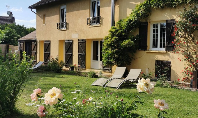 Haravilliers House | 4 Bedroom Private vacation home in Haravilliers