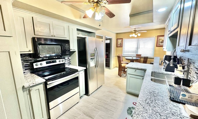 South Tulsa House | 4 Bedroom spacious and peaceful house!