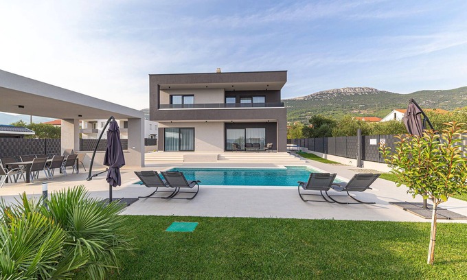 Kastel Stari House | 4 bedroom stunning home in Kastel Stari