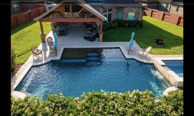 Atascocita House | 4-bedroom vacation home just 10 minutes drive to Deerbrook Mall