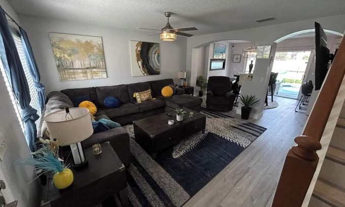 Southeast Orlando House | 4-bedroom vacation positioned between orlando airport and disney world