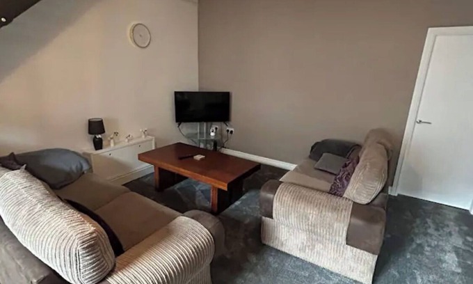 Clayton le Moors House | 4-bedroom Victorian terrace house in Clayton-le-Moors