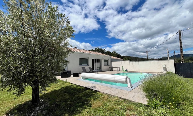 Le Bousquet-d'Orb Villa | 4 Bedroom Villa in Le Bousquet-d'Orb