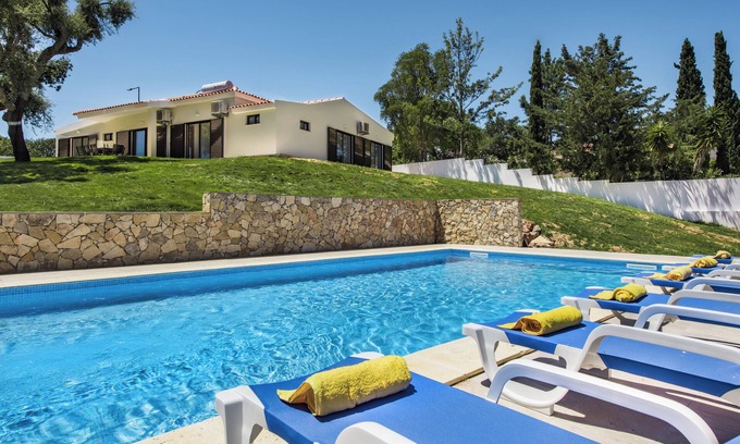 Vale Navio Villa | 4 Bedroom Villa Albufeira With Private Pool