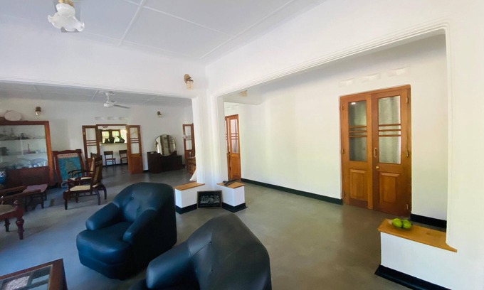 Unawatuna House | 4-bedroom villa in Happy Valley Unawatuna with WiFi, AC, Hot Water