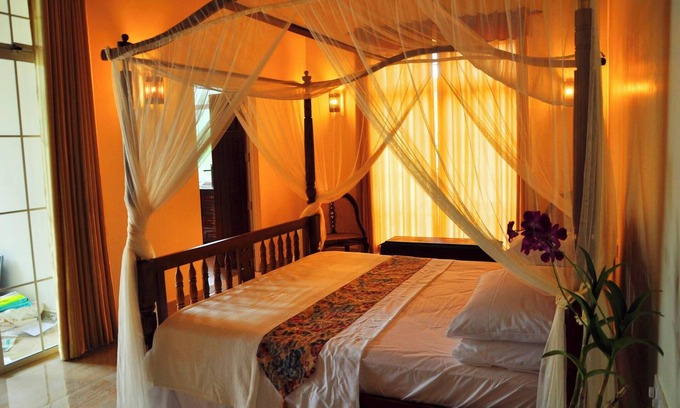 Avissawella Villa | 4-bedroom villa in beautiful Avissawella. Explore the getaway now and enjoy!