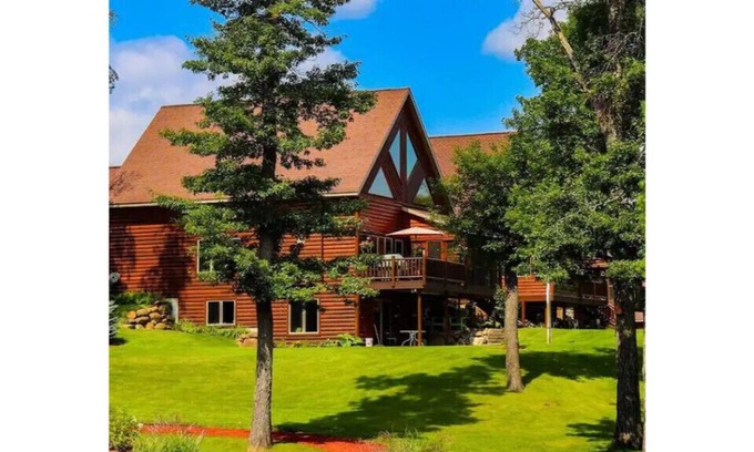 Pequot Lakes Villa | 4 Bedroom Villa on Middle Cullen