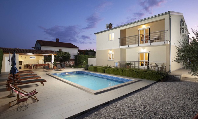 Brnobici Villa | 4 bedroom villa Renata near Porec