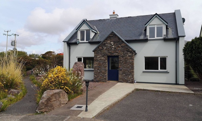 Waterville House | 4 bedroomed house in Waterville close to the beach