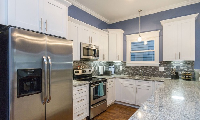 Cleveland Park House | 4 Bedrooms +2 Bonus Rooms. 3mi To Downtown, 4th NIGHT FREE