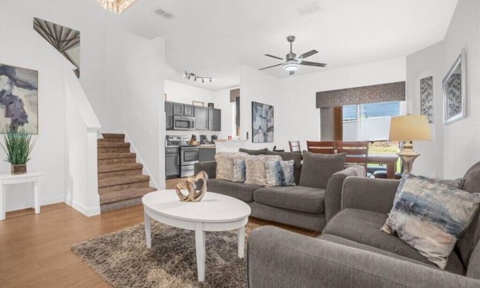 Regal Palms House | 4 Bedrooms/3 Bathrooms/Regal Palms (814CA)