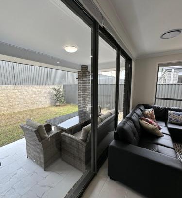 Oran Park House | 4 Bedrooms Home