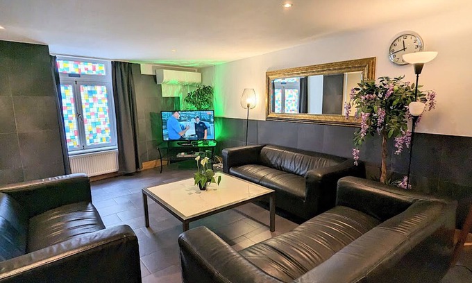Binnenstad Apartment | 4 Bedrooms in Apartment City Center
