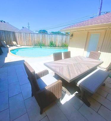 Cowley House | 4 Bedrooms