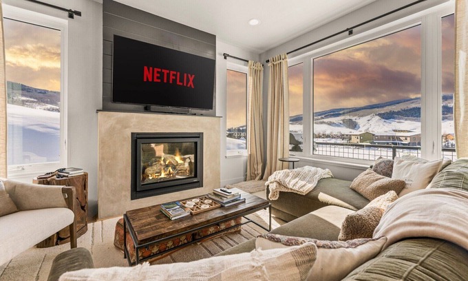 Crested Butte South House | 4 BR Cozy Upscale Mountain Retreat, Hot Tub, Mountain Views