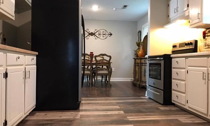 Mocksville House | 4 BR PEACEFUL RANCH