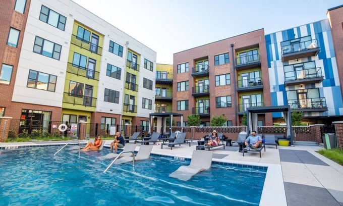 Mile Square Apartment | 4 Downtown combined units with free parking