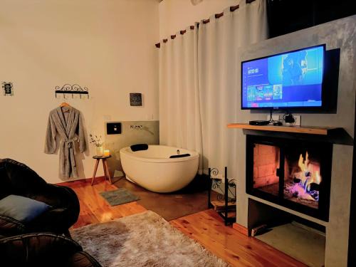 Sapucai-Mirim Apartment | 4 Estações & Chalé da Pedra