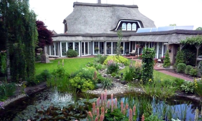 Nordgeorgsfehn Apartment | 4 * holiday on the canal in Nordgeorgsfehn (East Frisia)