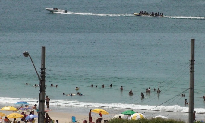 Quatro Ilhas Apartment | 4 ISLANDS - BOMBS - 2 BEDROOMS 60 M FROM THE BEACH- 2 AR -WI-FI-