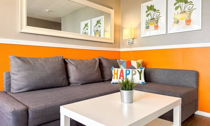 Mount Oliver Apartment | 4 Large Apartments w/8 Bedrooms & Parking + WIFI