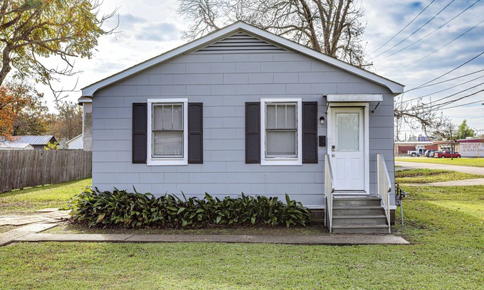 Port Allen Apartment | 4 Mi to Baton Rouge: Charming Duplex Apartment