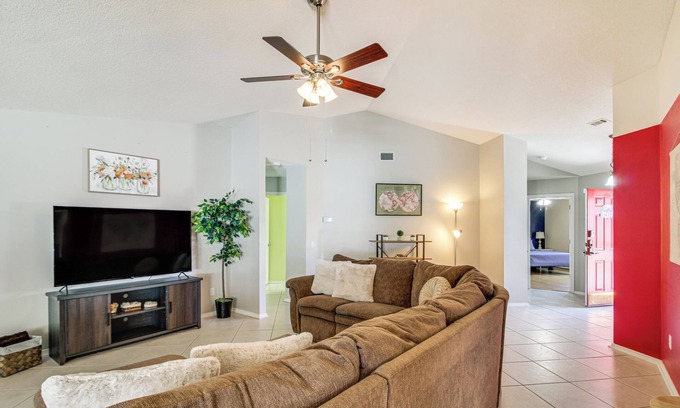 Ono Island House | 4 Mi to Beach: Home w/Fenced Yard in Pensacola!
