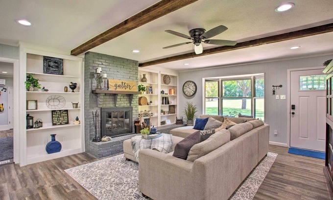 McKinney House | 4 Mi to Dtwn: McKinney Home w/Game Room & Patio