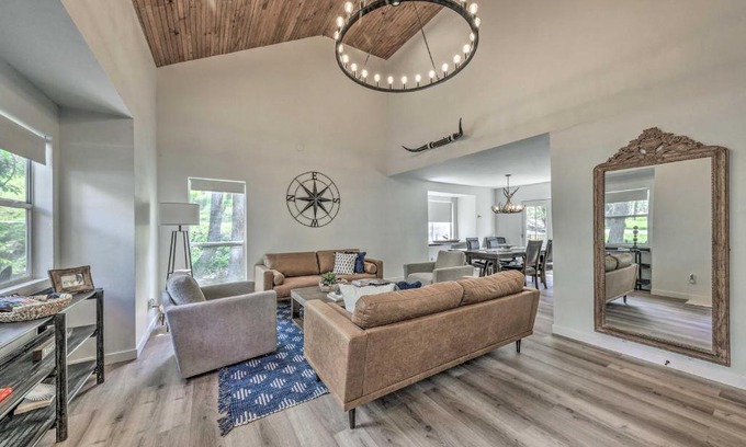 Ruidoso House | 4 Mi to Dtwn Ruidoso Cabin with Deck and Game Room!