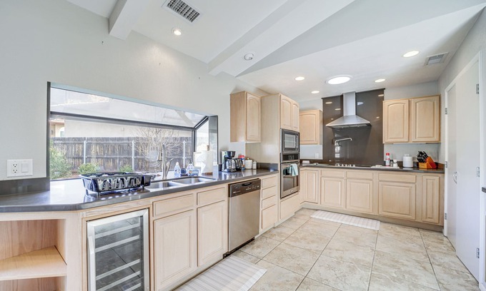 Sedona Cottage | 4 Mi to Uptown Sedona: Desert Home w/Mtn Views!