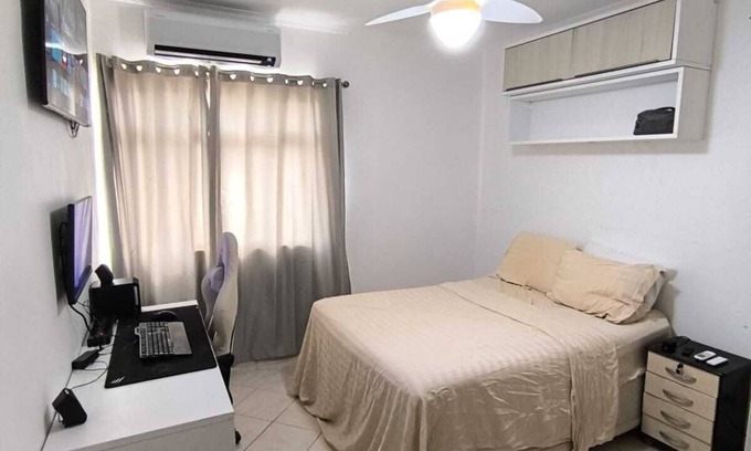 Santos Apartment | 4 min walk to the beach, complete apartment!
