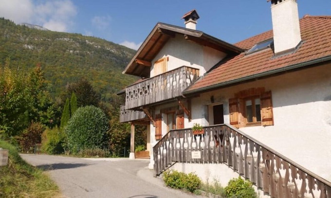 Lathuile Apartment | 4 people appartment-5 minutes away from Lake Annevcy