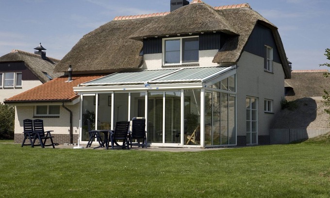 Makkum Cabin | 4-person Duinvilla with many extra luxuries