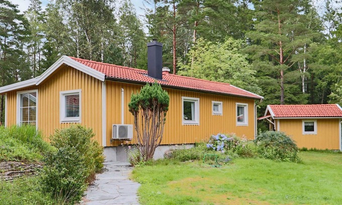 Fjaras House | 4 person holiday home in Fjärås-By Traum